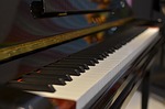 PIANOGUYS　ピアノ一台で複雑な音色を奏でる　アンビリバボー